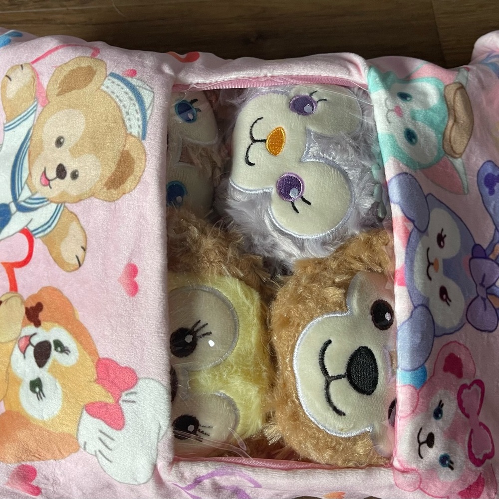 DISNEY-NWOT Duffy’s Friends Plushies Bag-4 Plushes Included - Picture 11 of 12